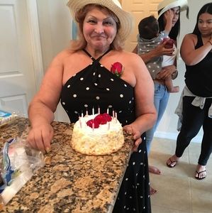 Meet your Posher, Norma